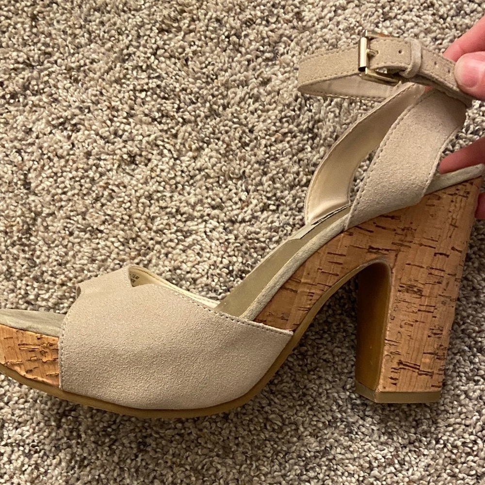 Groove Beige Cork Platform Heels